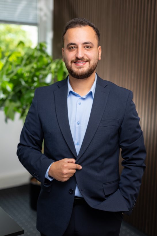 Lukas T.